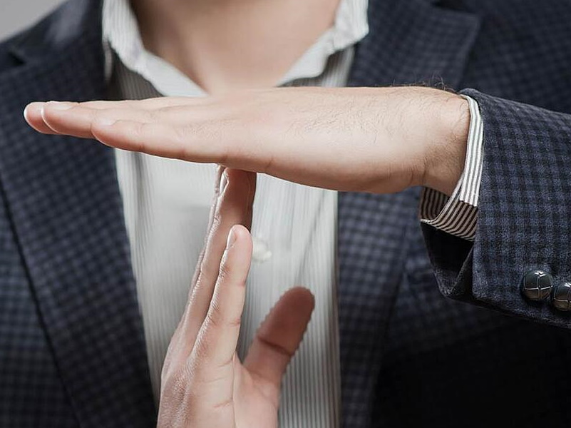 How Can I Avoid Saying the Wrong Thing on Social Media?